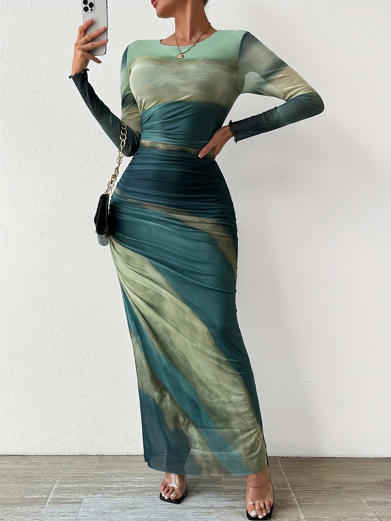 Gerafftes, figurbetontes Maxikleid mit Batikmuster, elegantes Langarmkleid mit Rundhalsausschnitt für Frühling und Herbst, Damenbekleidung